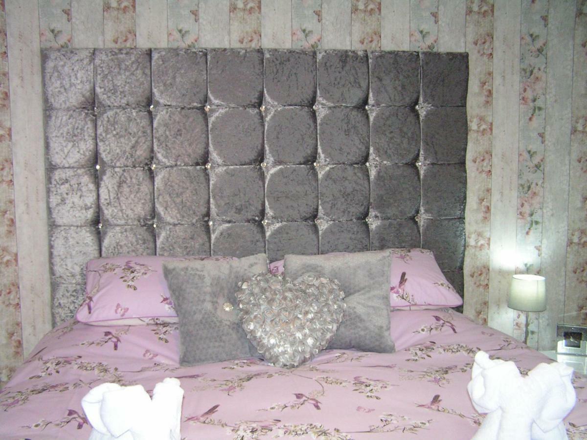 Devon Guest House - Blackpool — Photos 1